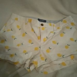 Old Navy shorts with lemons on them